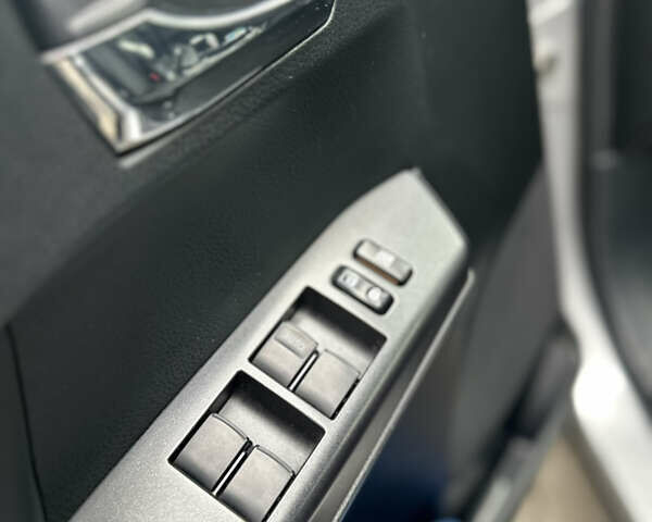 Серый Тойота РАВ 4, объемом двигателя 2.49 л и пробегом 127 тыс. км за 24950 $, фото 11 на Automoto.ua