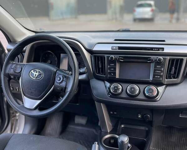 Серый Тойота РАВ 4, объемом двигателя 2.5 л и пробегом 53 тыс. км за 19200 $, фото 9 на Automoto.ua