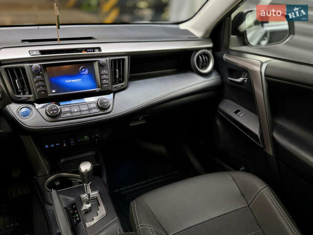 Сірий Тойота РАВ 4, об'ємом двигуна 2.5 л та пробігом 77 тис. км за 21500 $, фото 18 на Automoto.ua