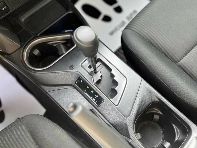 Серый Тойота РАВ 4, объемом двигателя 2.5 л и пробегом 48 тыс. км за 18700 $, фото 18 на Automoto.ua