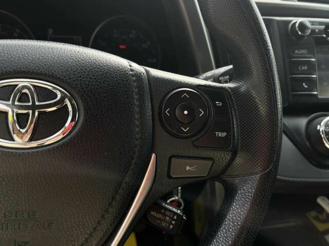 Серый Тойота РАВ 4, объемом двигателя 2.5 л и пробегом 48 тыс. км за 18700 $, фото 13 на Automoto.ua