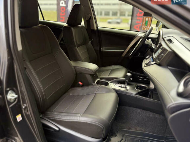 Сірий Тойота РАВ 4, об'ємом двигуна 2.5 л та пробігом 77 тис. км за 21500 $, фото 15 на Automoto.ua