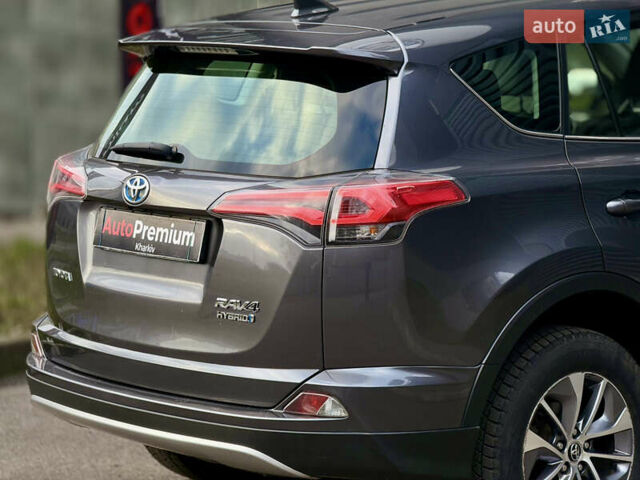 Сірий Тойота РАВ 4, об'ємом двигуна 2.5 л та пробігом 77 тис. км за 21500 $, фото 7 на Automoto.ua