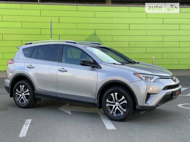 Сірий Тойота РАВ 4, об'ємом двигуна 2.49 л та пробігом 118 тис. км за 17800 $, фото 6 на Automoto.ua
