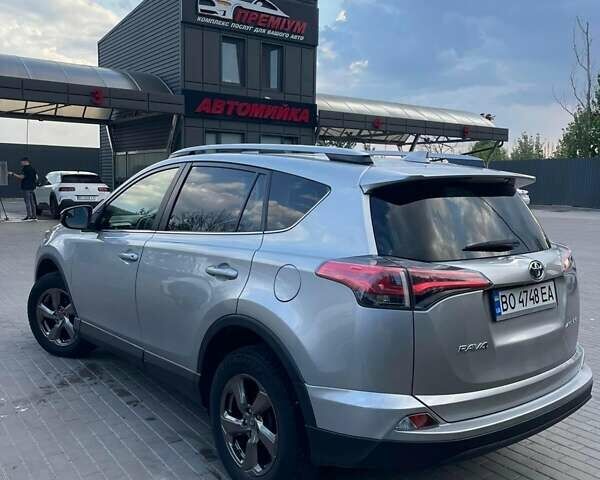 Серый Тойота РАВ 4, объемом двигателя 2.5 л и пробегом 53 тыс. км за 19200 $, фото 2 на Automoto.ua