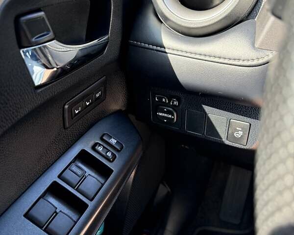 Сірий Тойота РАВ 4, об'ємом двигуна 2.49 л та пробігом 134 тис. км за 25999 $, фото 19 на Automoto.ua