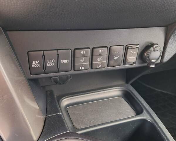 Серый Тойота РАВ 4, объемом двигателя 2.49 л и пробегом 87 тыс. км за 24500 $, фото 43 на Automoto.ua