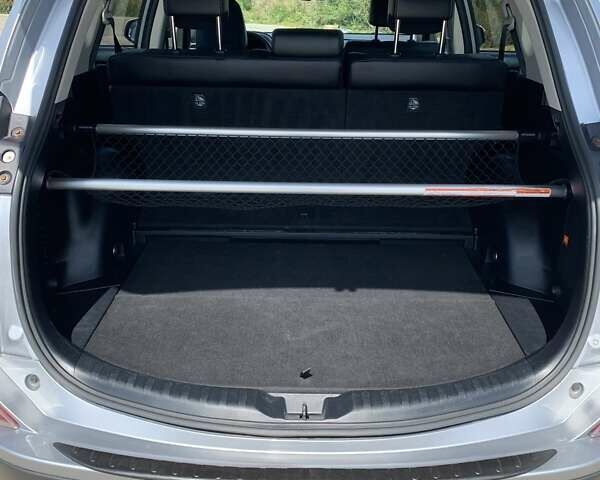 Сірий Тойота РАВ 4, об'ємом двигуна 2.49 л та пробігом 172 тис. км за 24999 $, фото 8 на Automoto.ua