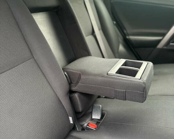 Серый Тойота РАВ 4, объемом двигателя 2.49 л и пробегом 127 тыс. км за 24950 $, фото 24 на Automoto.ua