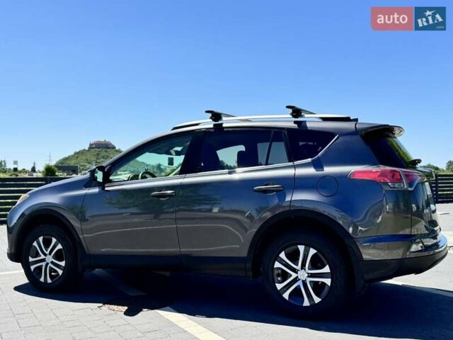Сірий Тойота РАВ 4, об'ємом двигуна 2.49 л та пробігом 48 тис. км за 18300 $, фото 1 на Automoto.ua