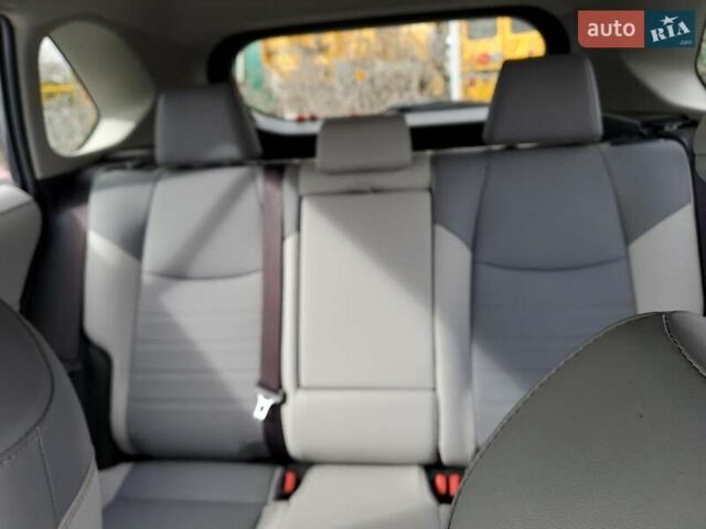 Серый Тойота РАВ 4, объемом двигателя 2.49 л и пробегом 161 тыс. км за 8300 $, фото 9 на Automoto.ua