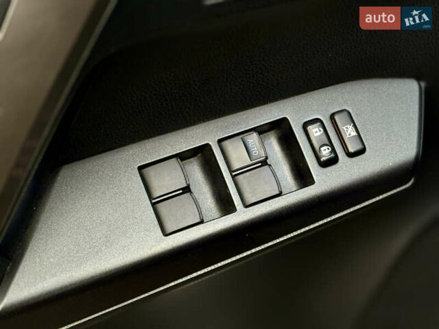 Сірий Тойота РАВ 4, об'ємом двигуна 2.5 л та пробігом 77 тис. км за 21500 $, фото 11 на Automoto.ua