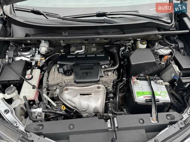 Серый Тойота РАВ 4, объемом двигателя 2.49 л и пробегом 85 тыс. км за 19500 $, фото 13 на Automoto.ua