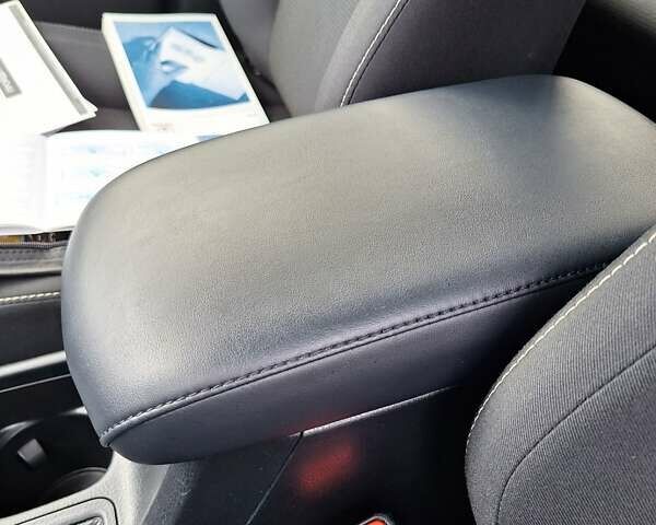 Серый Тойота РАВ 4, объемом двигателя 2.49 л и пробегом 87 тыс. км за 24500 $, фото 46 на Automoto.ua