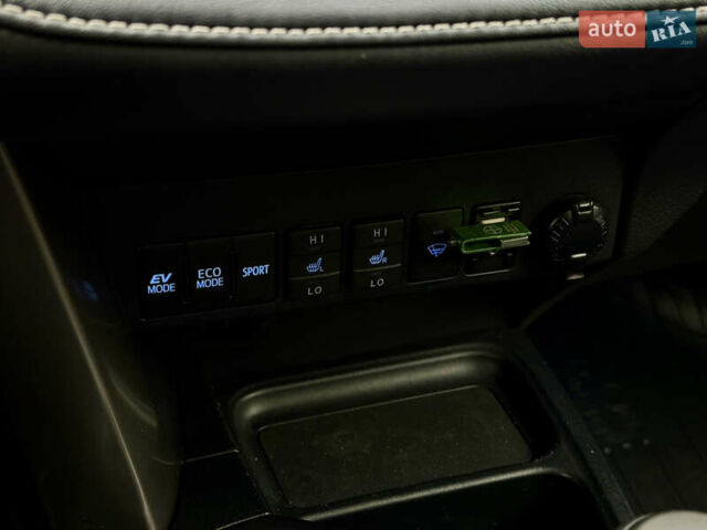Сірий Тойота РАВ 4, об'ємом двигуна 2.5 л та пробігом 77 тис. км за 21500 $, фото 22 на Automoto.ua