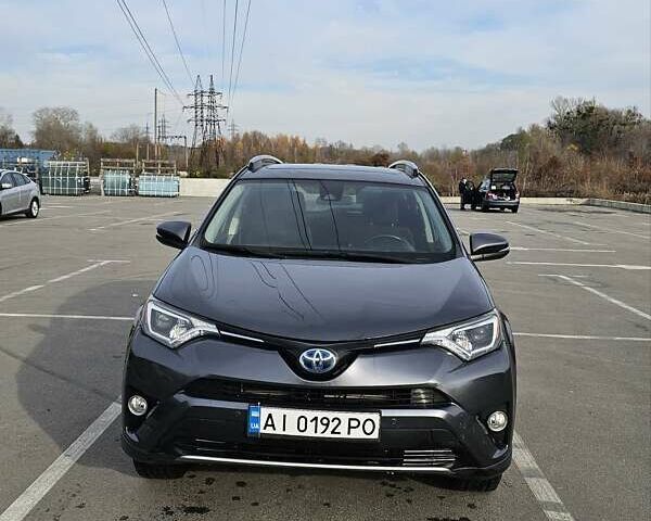 Серый Тойота РАВ 4, объемом двигателя 2.49 л и пробегом 122 тыс. км за 20800 $, фото 1 на Automoto.ua