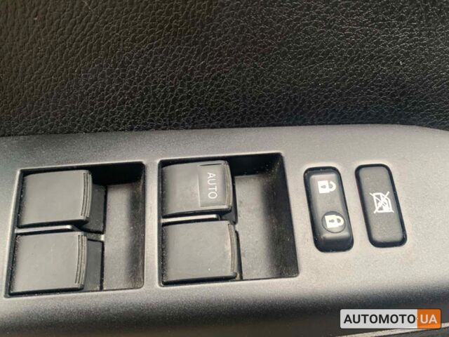 Серый Тойота РАВ 4, объемом двигателя 2.5 л и пробегом 40 тыс. км за 21500 $, фото 12 на Automoto.ua