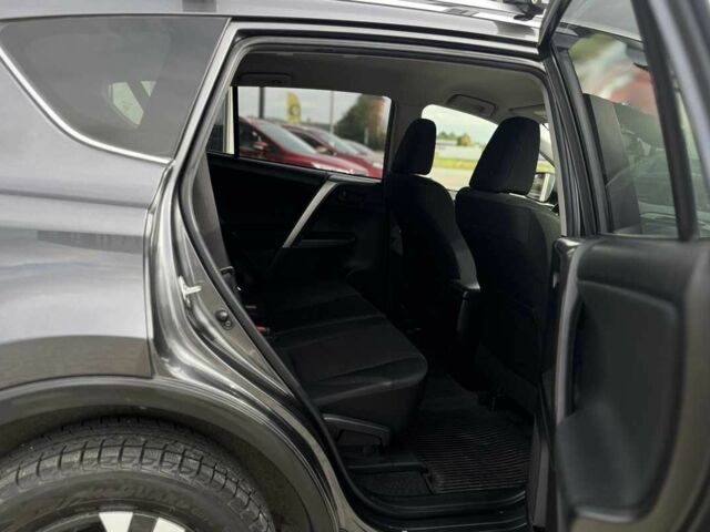 Серый Тойота РАВ 4, объемом двигателя 2.5 л и пробегом 48 тыс. км за 18700 $, фото 23 на Automoto.ua