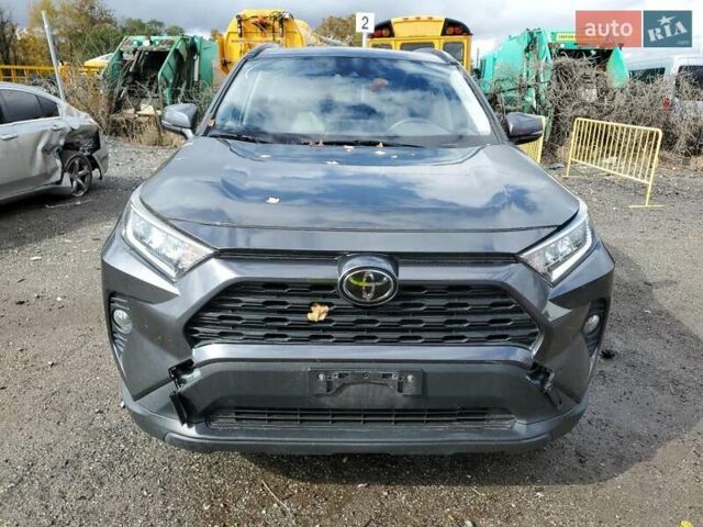Серый Тойота РАВ 4, объемом двигателя 2.49 л и пробегом 161 тыс. км за 8300 $, фото 4 на Automoto.ua