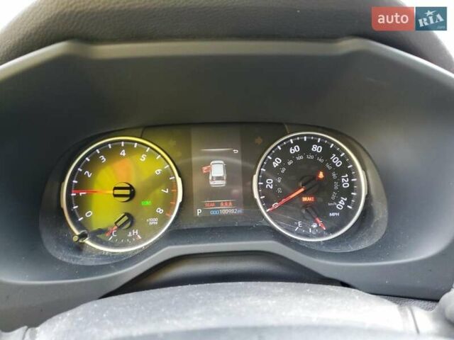 Серый Тойота РАВ 4, объемом двигателя 2.49 л и пробегом 161 тыс. км за 8300 $, фото 8 на Automoto.ua