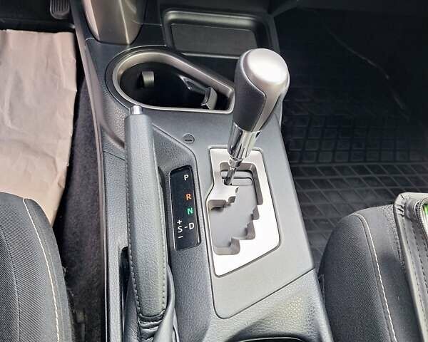 Серый Тойота РАВ 4, объемом двигателя 2.49 л и пробегом 87 тыс. км за 24500 $, фото 47 на Automoto.ua