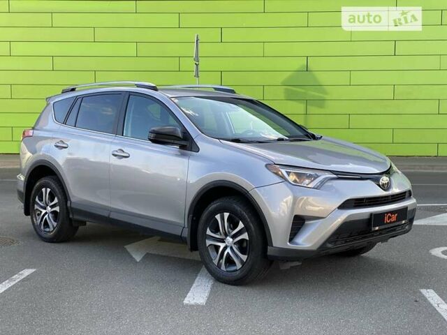 Сірий Тойота РАВ 4, об'ємом двигуна 2.49 л та пробігом 118 тис. км за 17800 $, фото 5 на Automoto.ua