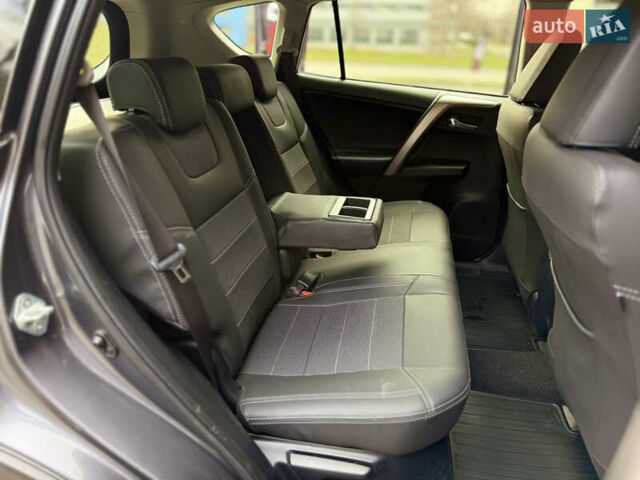 Сірий Тойота РАВ 4, об'ємом двигуна 2.5 л та пробігом 77 тис. км за 21500 $, фото 14 на Automoto.ua