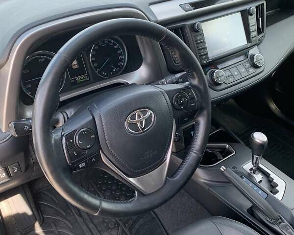 Сірий Тойота РАВ 4, об'ємом двигуна 2.49 л та пробігом 172 тис. км за 24999 $, фото 17 на Automoto.ua