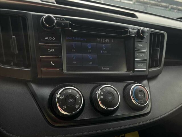 Серый Тойота РАВ 4, объемом двигателя 2.5 л и пробегом 48 тыс. км за 18700 $, фото 20 на Automoto.ua