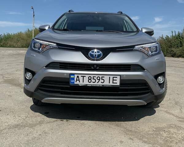 Сірий Тойота РАВ 4, об'ємом двигуна 2.49 л та пробігом 172 тис. км за 24999 $, фото 3 на Automoto.ua