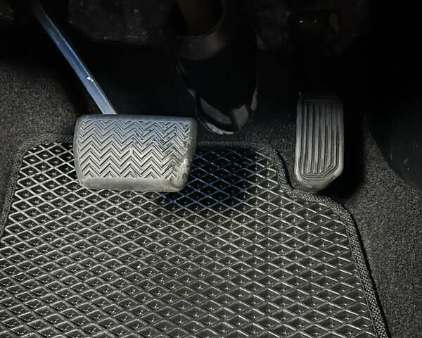 Серый Тойота РАВ 4, объемом двигателя 2.49 л и пробегом 127 тыс. км за 24950 $, фото 20 на Automoto.ua