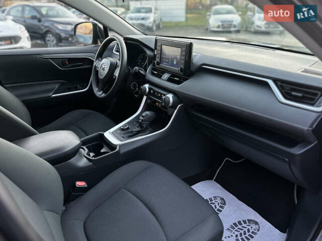 Серый Тойота РАВ 4, объемом двигателя 2.49 л и пробегом 123 тыс. км за 31999 $, фото 31 на Automoto.ua