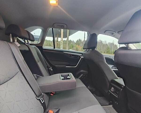 Серый Тойота РАВ 4, объемом двигателя 1.99 л и пробегом 104 тыс. км за 23000 $, фото 4 на Automoto.ua