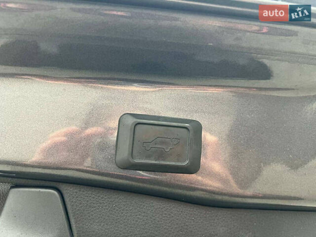 Серый Тойота РАВ 4, объемом двигателя 2.5 л и пробегом 89 тыс. км за 32690 $, фото 38 на Automoto.ua