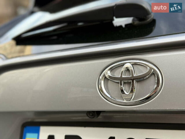 Тойота РАВ 4 2019 в Киеве на Automoto.ua Серый Тойота РАВ 4, объемом двигателя 1.99 л и пробегом 8 тыс. км за 27200 $, фото 23 на Automoto.ua