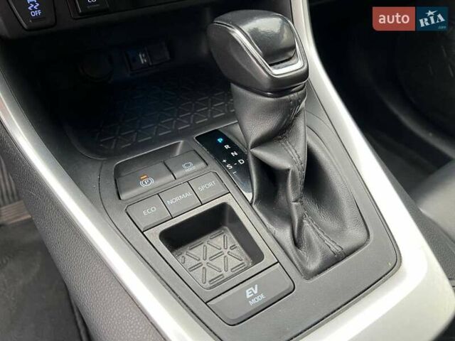 Серый Тойота РАВ 4, объемом двигателя 2.5 л и пробегом 89 тыс. км за 32690 $, фото 30 на Automoto.ua