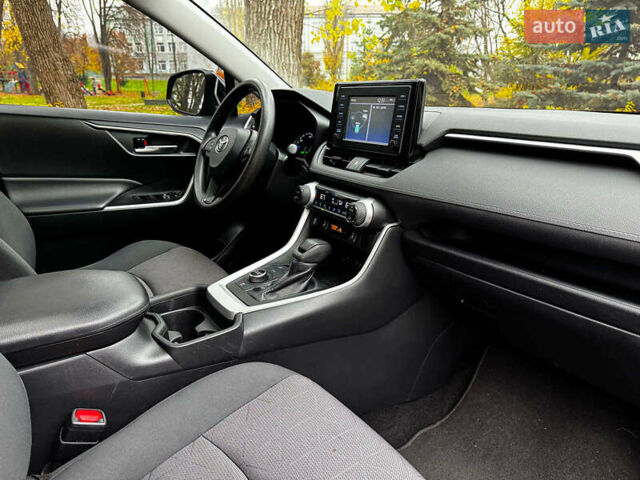 Сірий Тойота РАВ 4, об'ємом двигуна 2.5 л та пробігом 142 тис. км за 28990 $, фото 35 на Automoto.ua