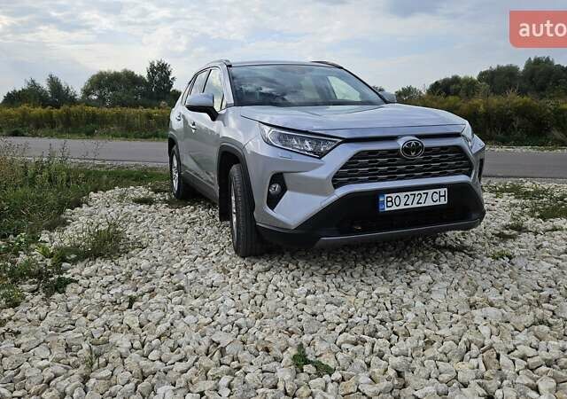 Сірий Тойота РАВ 4, об'ємом двигуна 1.99 л та пробігом 210 тис. км за 27500 $, фото 1 на Automoto.ua