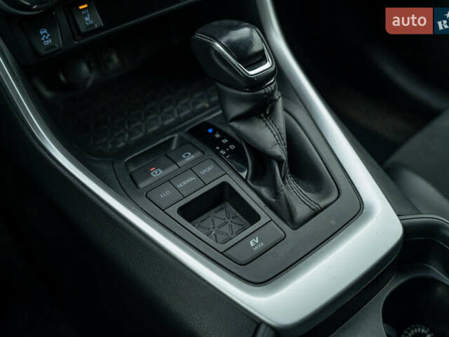 Серый Тойота РАВ 4, объемом двигателя 2.49 л и пробегом 156 тыс. км за 29800 $, фото 29 на Automoto.ua