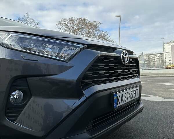 Сірий Тойота РАВ 4, об'ємом двигуна 2 л та пробігом 40 тис. км за 33000 $, фото 19 на Automoto.ua