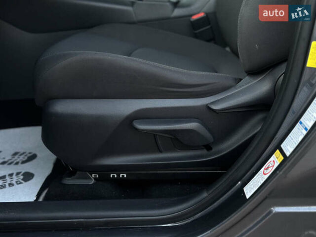 Серый Тойота РАВ 4, объемом двигателя 2.49 л и пробегом 123 тыс. км за 31999 $, фото 26 на Automoto.ua