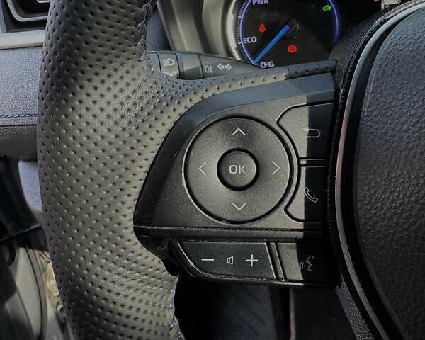 Серый Тойота РАВ 4, объемом двигателя 2.49 л и пробегом 158 тыс. км за 29999 $, фото 30 на Automoto.ua