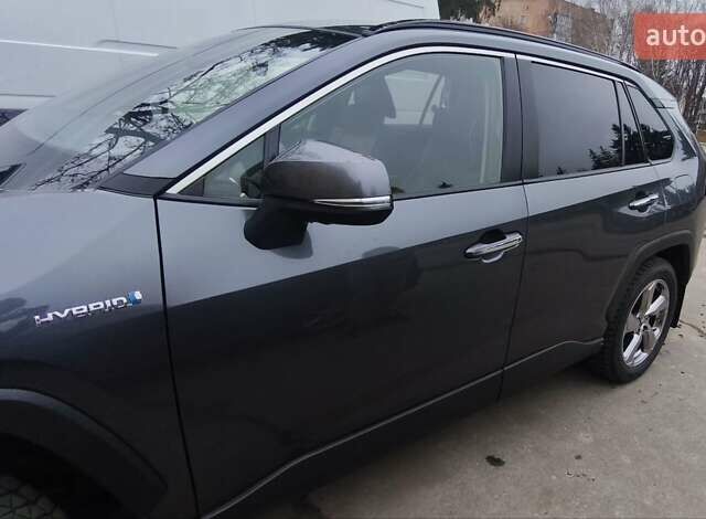 Серый Тойота РАВ 4, объемом двигателя 2.49 л и пробегом 161 тыс. км за 32500 $, фото 2 на Automoto.ua