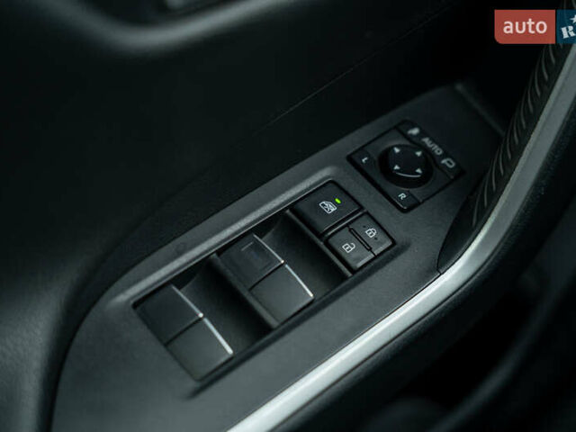 Серый Тойота РАВ 4, объемом двигателя 2.49 л и пробегом 156 тыс. км за 29800 $, фото 16 на Automoto.ua