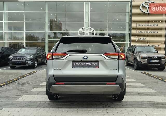 Серый Тойота РАВ 4, объемом двигателя 2.49 л и пробегом 48 тыс. км за 36966 $, фото 3 на Automoto.ua