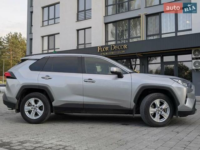 Серый Тойота РАВ 4, объемом двигателя 1.99 л и пробегом 39 тыс. км за 27700 $, фото 8 на Automoto.ua