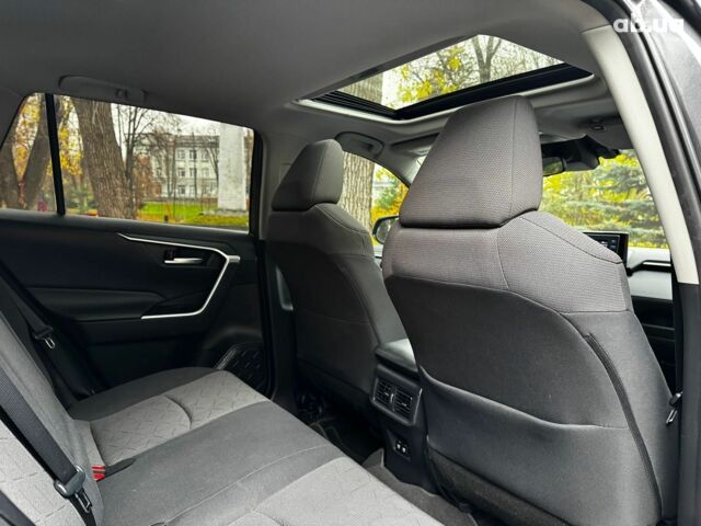 Серый Тойота РАВ 4, объемом двигателя 2.5 л и пробегом 142 тыс. км за 28990 $, фото 33 на Automoto.ua