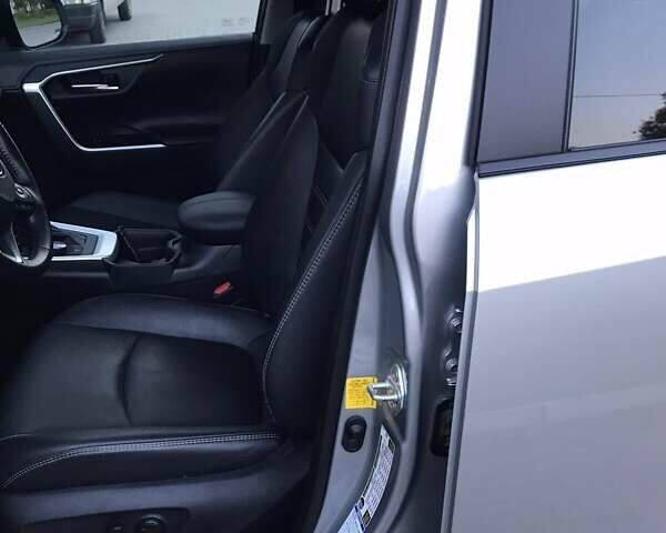 Сірий Тойота РАВ 4, об'ємом двигуна 2.49 л та пробігом 73 тис. км за 32300 $, фото 22 на Automoto.ua