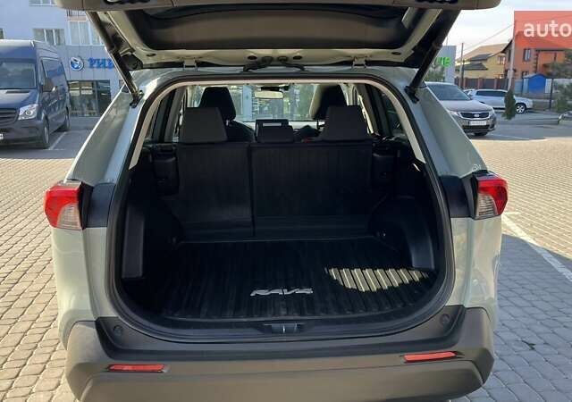 Серый Тойота РАВ 4, объемом двигателя 2.49 л и пробегом 57 тыс. км за 27000 $, фото 7 на Automoto.ua