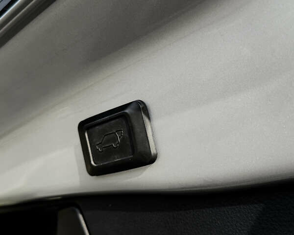 Серый Тойота РАВ 4, объемом двигателя 2.49 л и пробегом 158 тыс. км за 29999 $, фото 21 на Automoto.ua